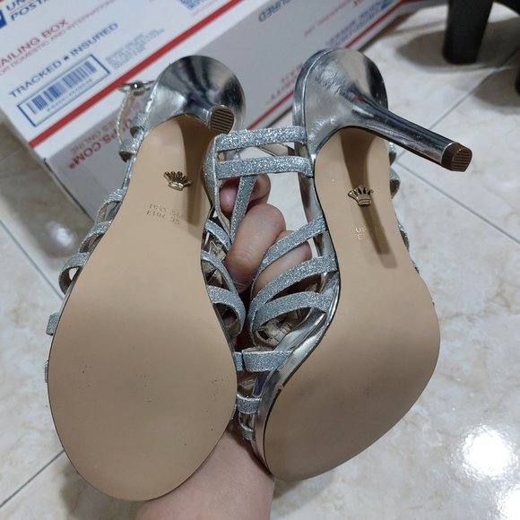 NINA Women's Sparkling Glittering Silver Dress Sandals Heels SIZE 5 - Picture 7 of 12